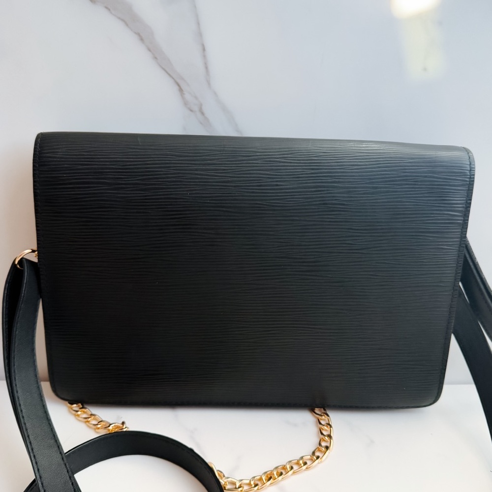 LV Epi Dragonne Sellier leather clutch as crossbody - Picture 9 of 16